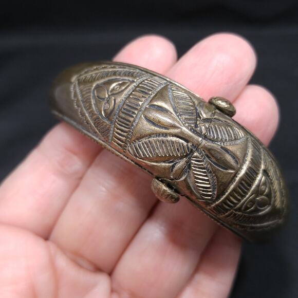 Vintage Tribal Embossed Bracelet w/ Plunger Clasp, Gold Wash, 1940s - Picture 7 of 10